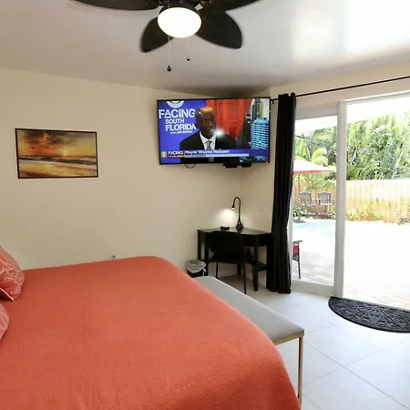 Fantasy Island Inn, Caters To Men Wilton Manors Exterior photo