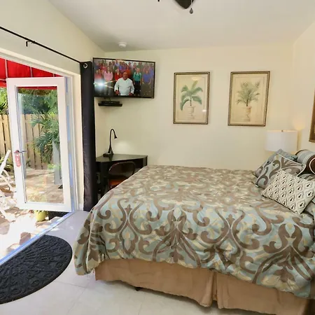 Fantasy Island Inn, Caters To Men Wilton Manors Exterior photo