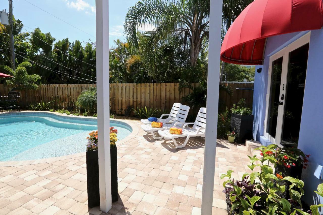 Bed & Breakfast Fantasy Island Inn, Caters To Men