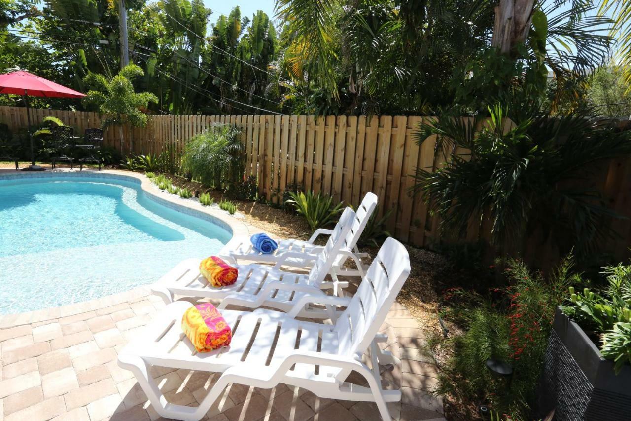 Fantasy Island Inn, Caters To Men Wilton Manors